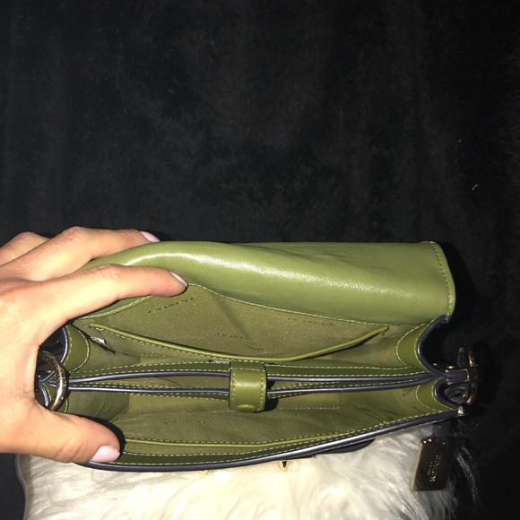 Coach Swagger Color-Block Crossbody/Shoulder Bag ✨ - Picture 5 of 8